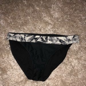 Athleta bathing suit bottoms
